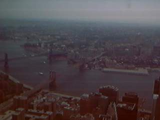 Il ponte di Brooklyn, da sopra le Twin Towers